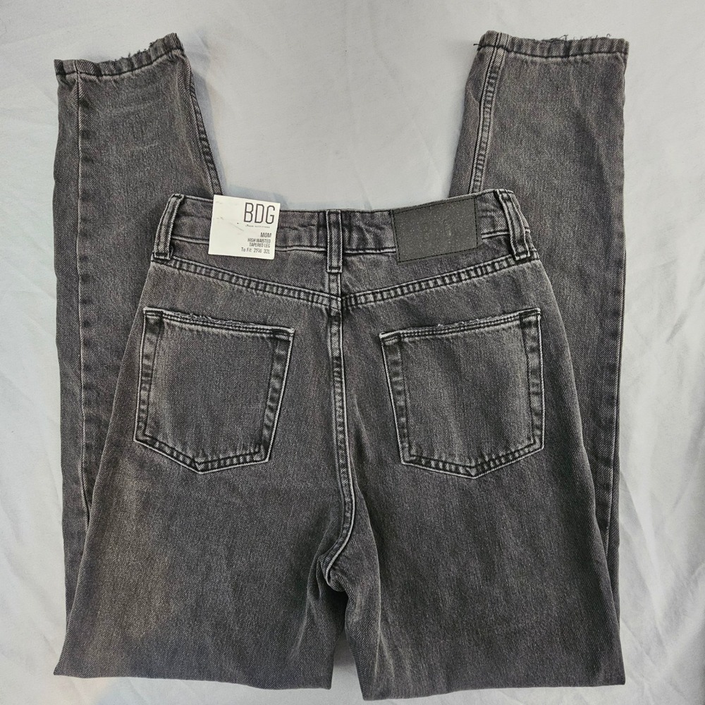 BDG Urban Outfitters Size 25 Mom Fit Jeans Faded Black High Waist Tapered L704